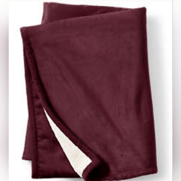 Land's End Plush Sherpa Fleece Burgundy Throw Blanket 50 X 70 NWT Best Cozy Gift - Picture 1 of 1